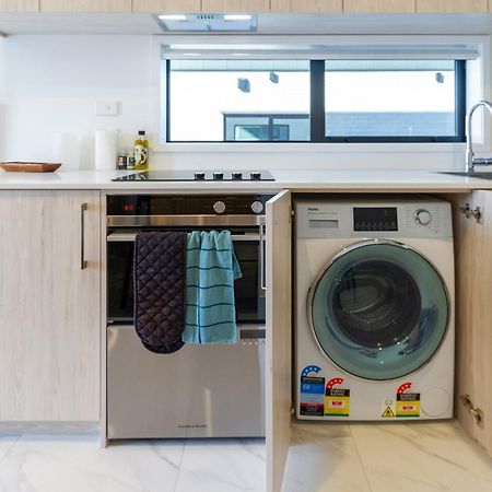 Charming Studio For 2 In The Central City Christchurch Buitenkant foto